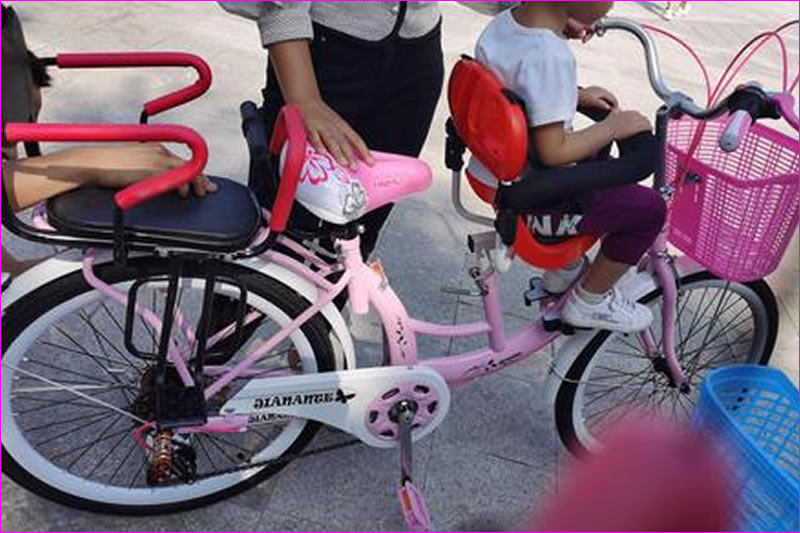 一全职妈妈替朋友接孩子放学出事故，孩子家长状告索赔一审担责二审驳回