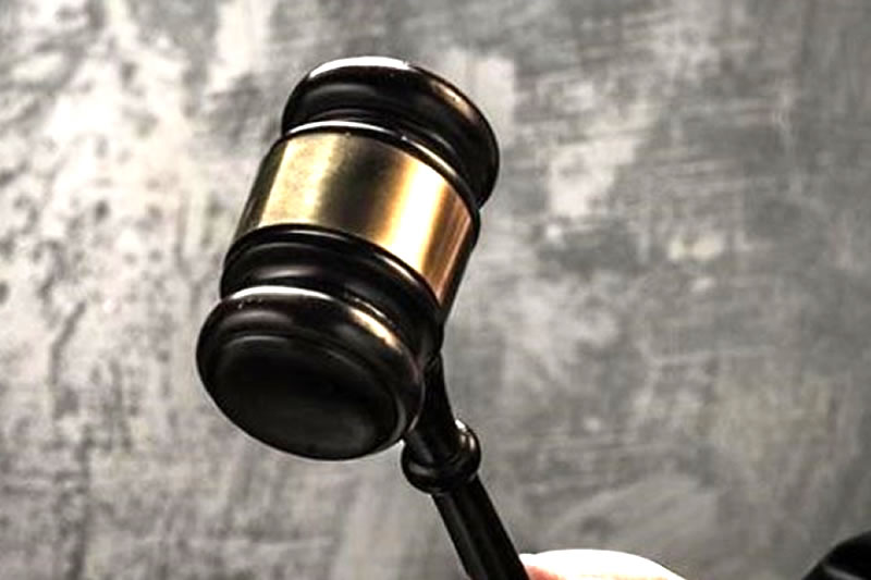 即便民事诉讼以高度盖然性认定存在殴打行为，但在行政案件中如认定该证据存疑可不予处罚